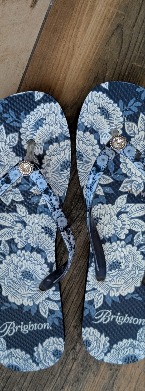 Brighton Flip Flops Size 7